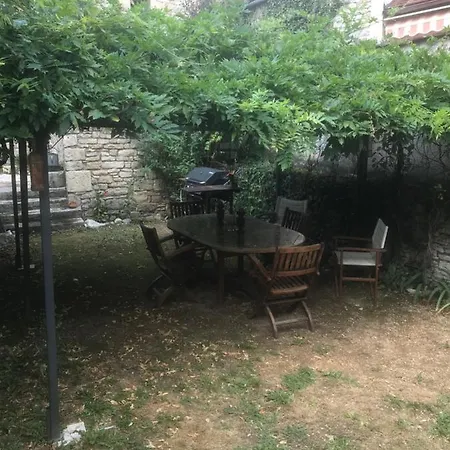 Maisondesvoyageurs-Gite-Tout Confort-A La Vente En 2022 B&B 마텔